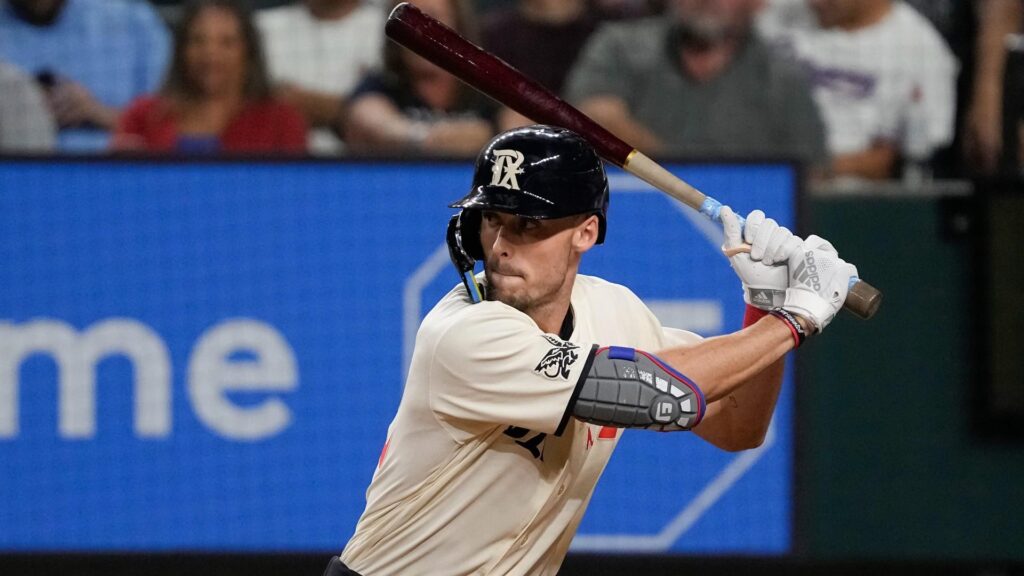 evan carter is a professional baseball outfielder
